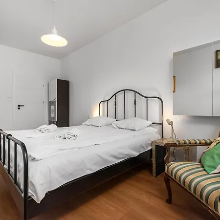 Ledochowskiej 5a By Homeprime *