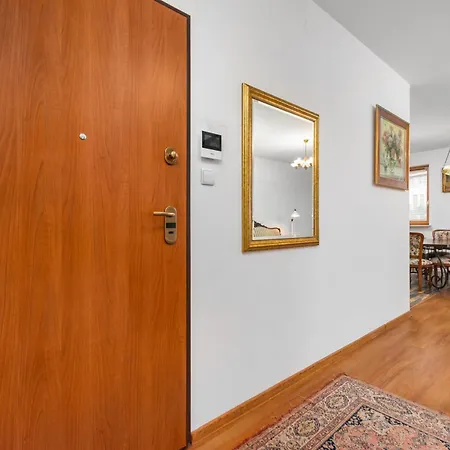 Ledochowskiej 5a By Homeprime *