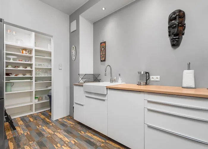 Apartment Ledochowskiej 5a By Homeprime Warschau