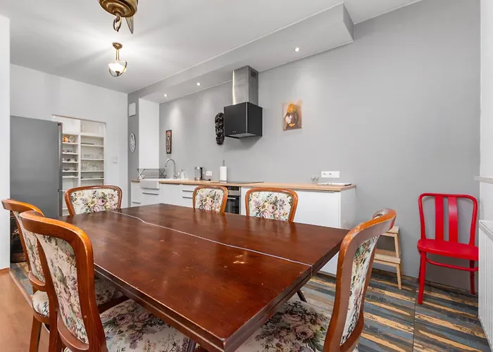 Ledochowskiej 5a By Homeprime *